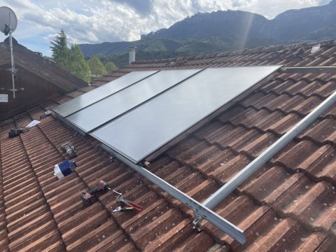 Pose de panneaux solaires chez un particulier à Allevard